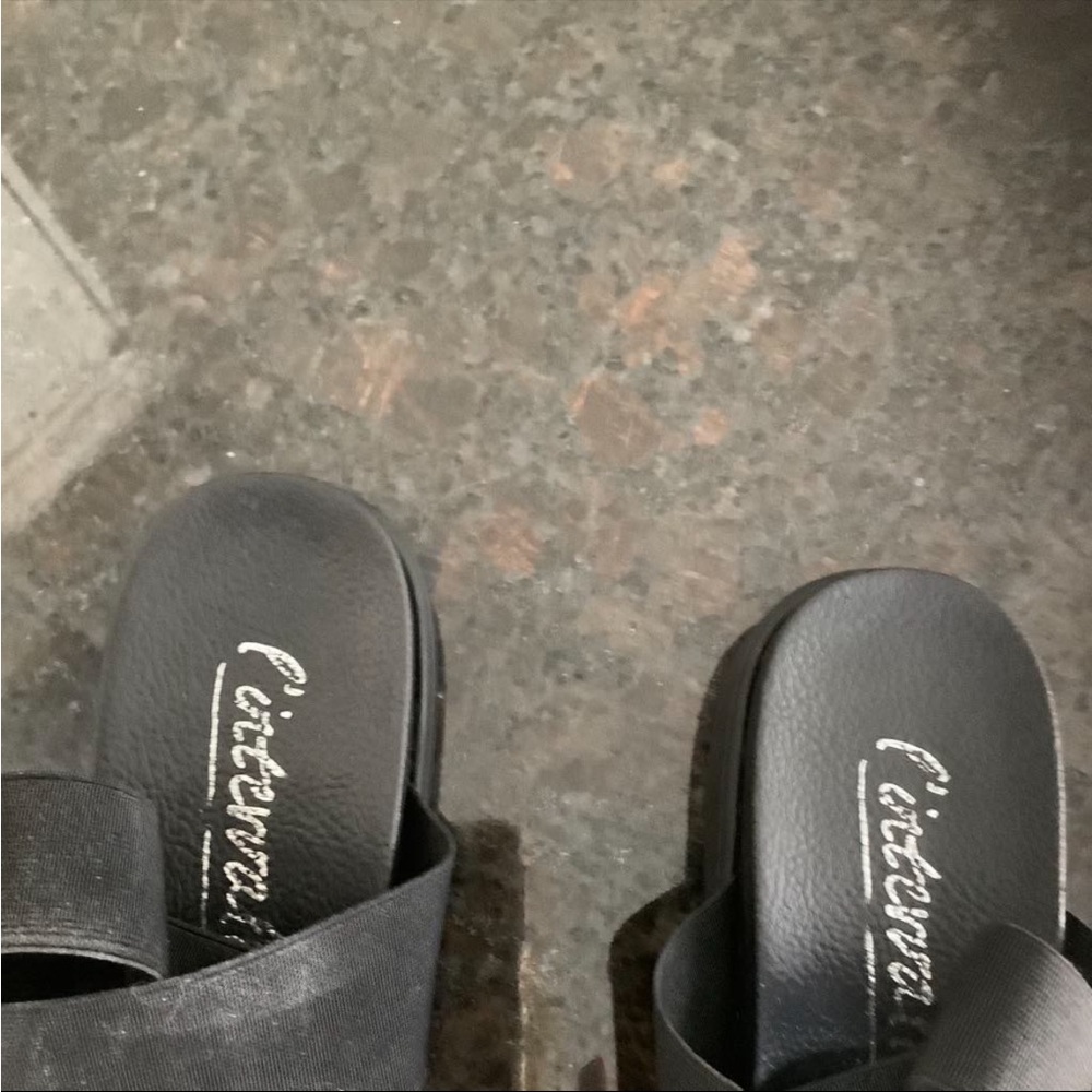 L’intervale Chic Black Platform Sandals - Picture 2 of 3